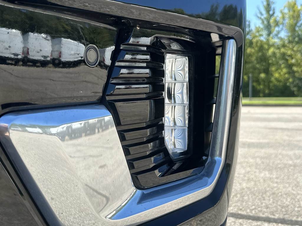 Thumbnail: 2023 GMC Yukon - 13