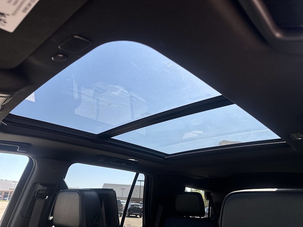 Thumbnail: 2023 GMC Yukon - 26