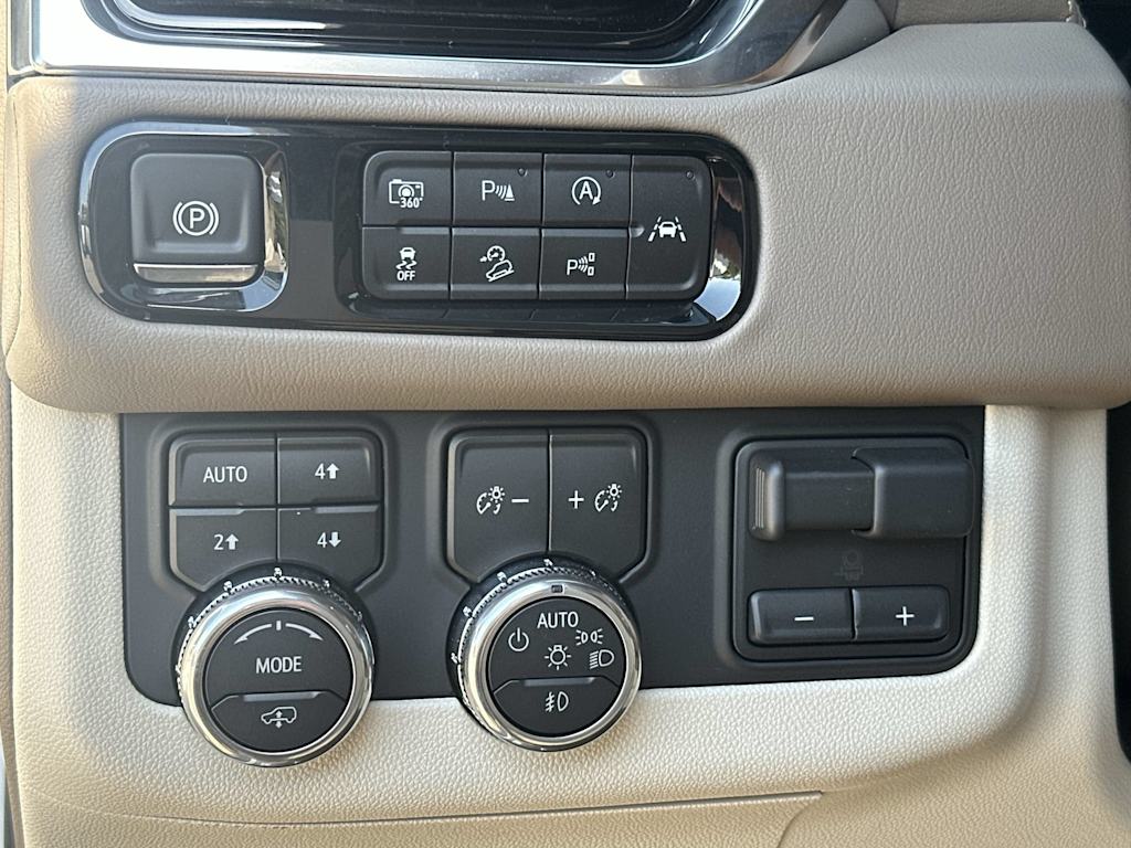 Thumbnail: 2026 GMC Yukon - 26