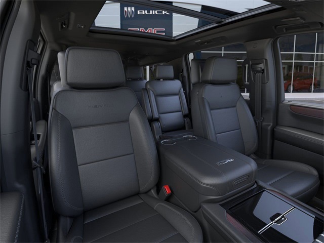 Thumbnail: 2025 GMC Yukon XL - 8