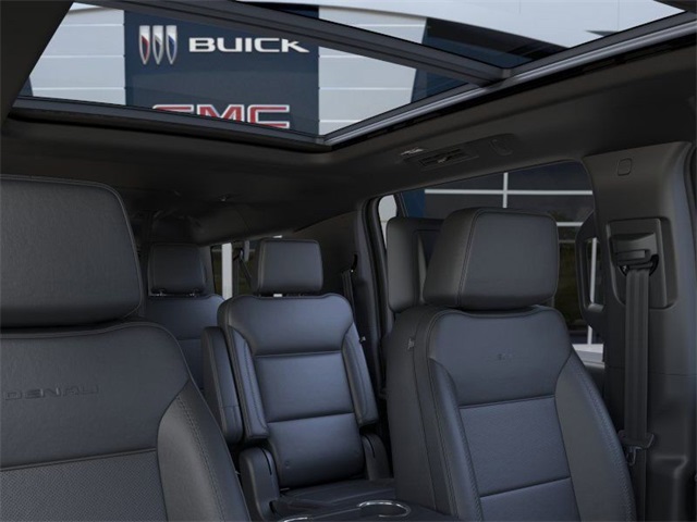 Thumbnail: 2025 GMC Yukon XL - 24