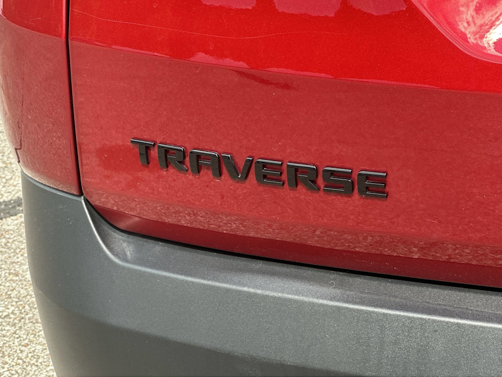 Thumbnail: 2023 Chevrolet Traverse - 25