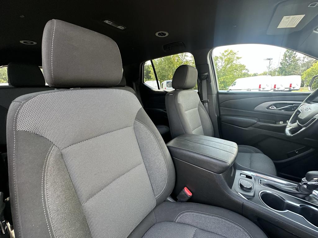 Thumbnail: 2023 Chevrolet Traverse - 12
