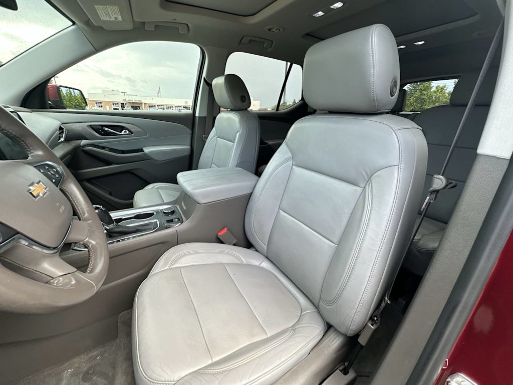 Thumbnail: 2019 Chevrolet Traverse - 11