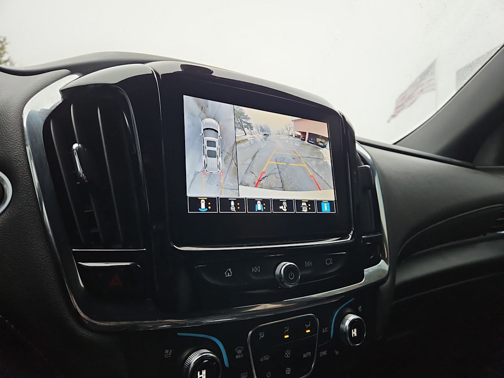 Thumbnail: 2023 Chevrolet Traverse - 33