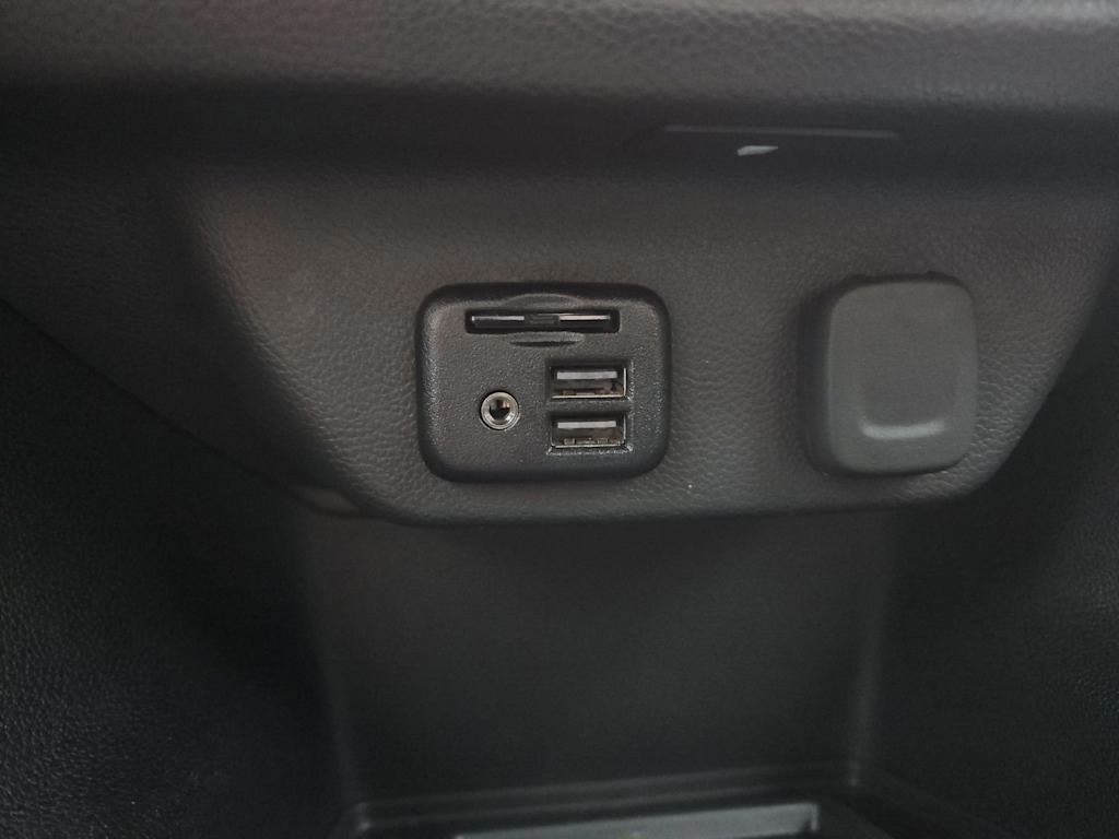 Thumbnail: 2023 Chevrolet Traverse - 35