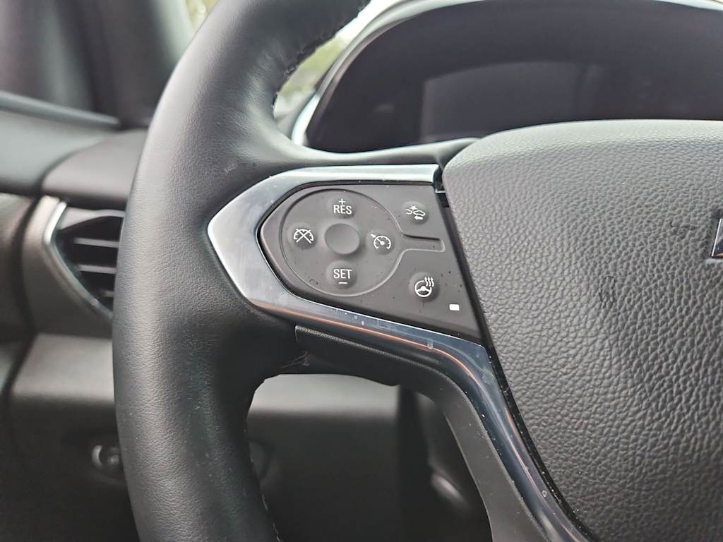 Thumbnail: 2023 Chevrolet Traverse - 30