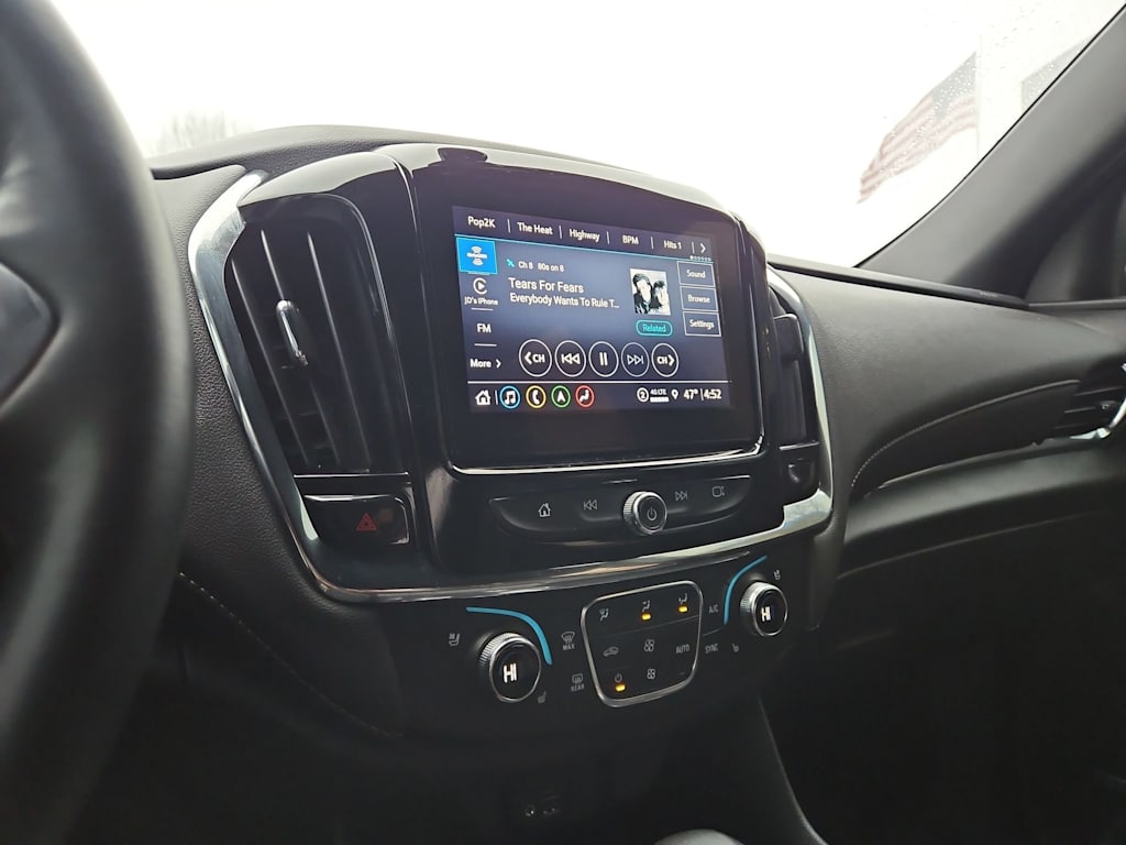 Thumbnail: 2023 Chevrolet Traverse - 14