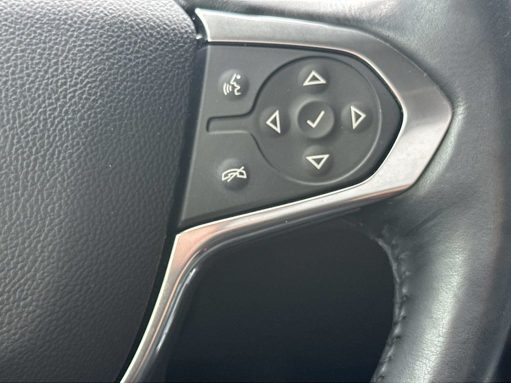 Thumbnail: 2020 Chevrolet Traverse - 33