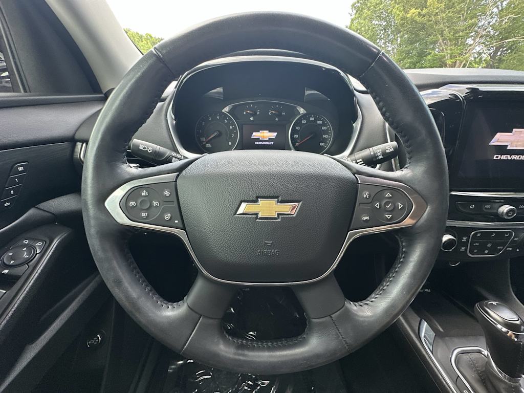 Thumbnail: 2020 Chevrolet Traverse - 10