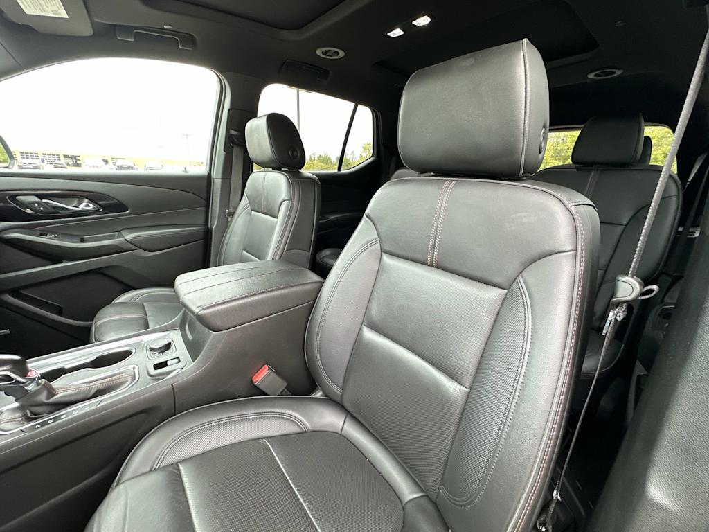 Thumbnail: 2022 Chevrolet Traverse - 11