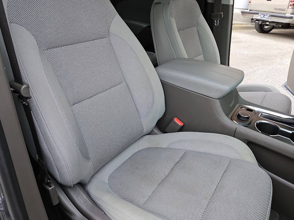 Thumbnail: 2021 Chevrolet Traverse - 28