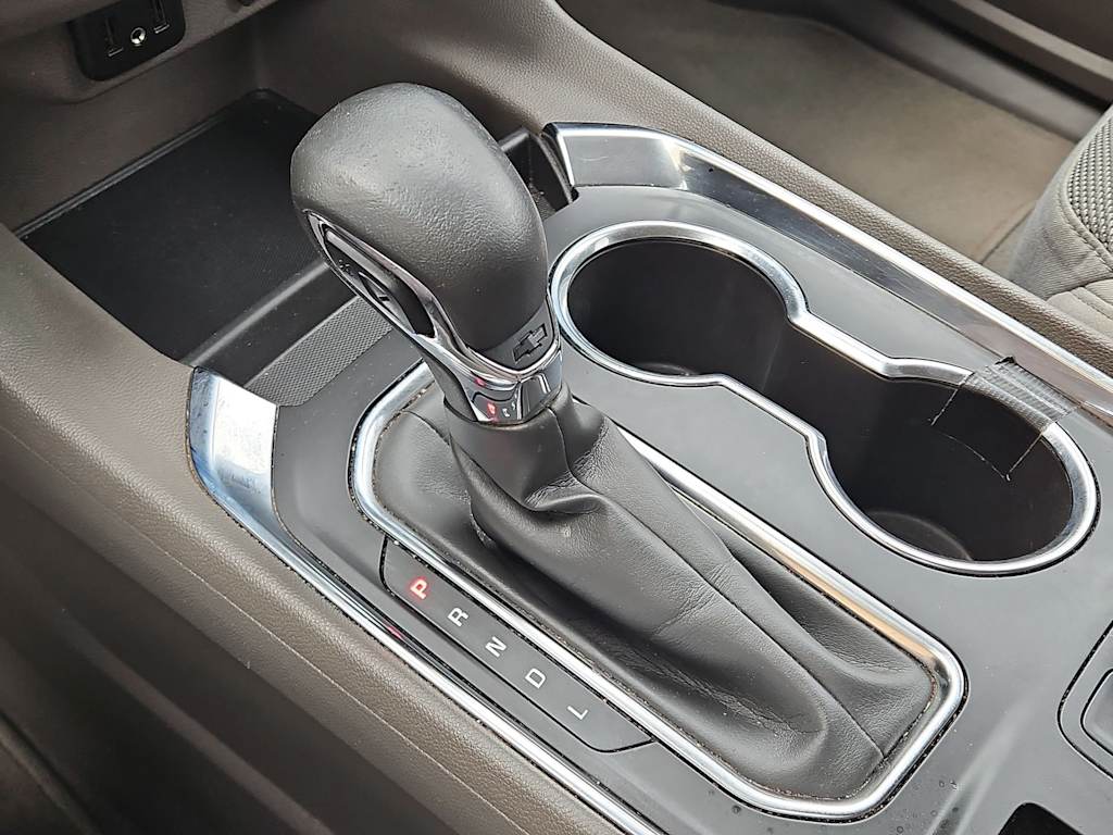 Thumbnail: 2021 Chevrolet Traverse - 35