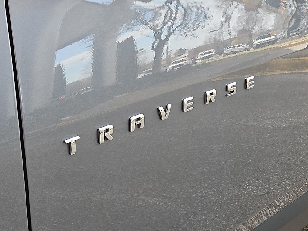 Thumbnail: 2021 Chevrolet Traverse - 25