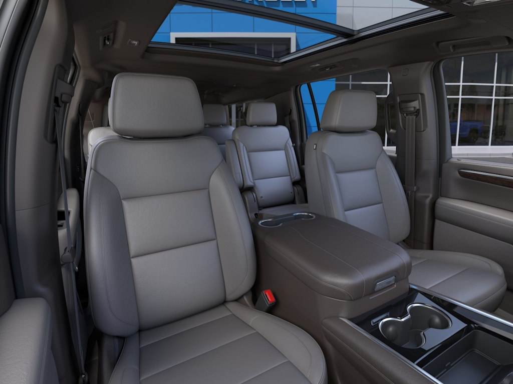 Thumbnail: 2026 Chevrolet Suburban - 8