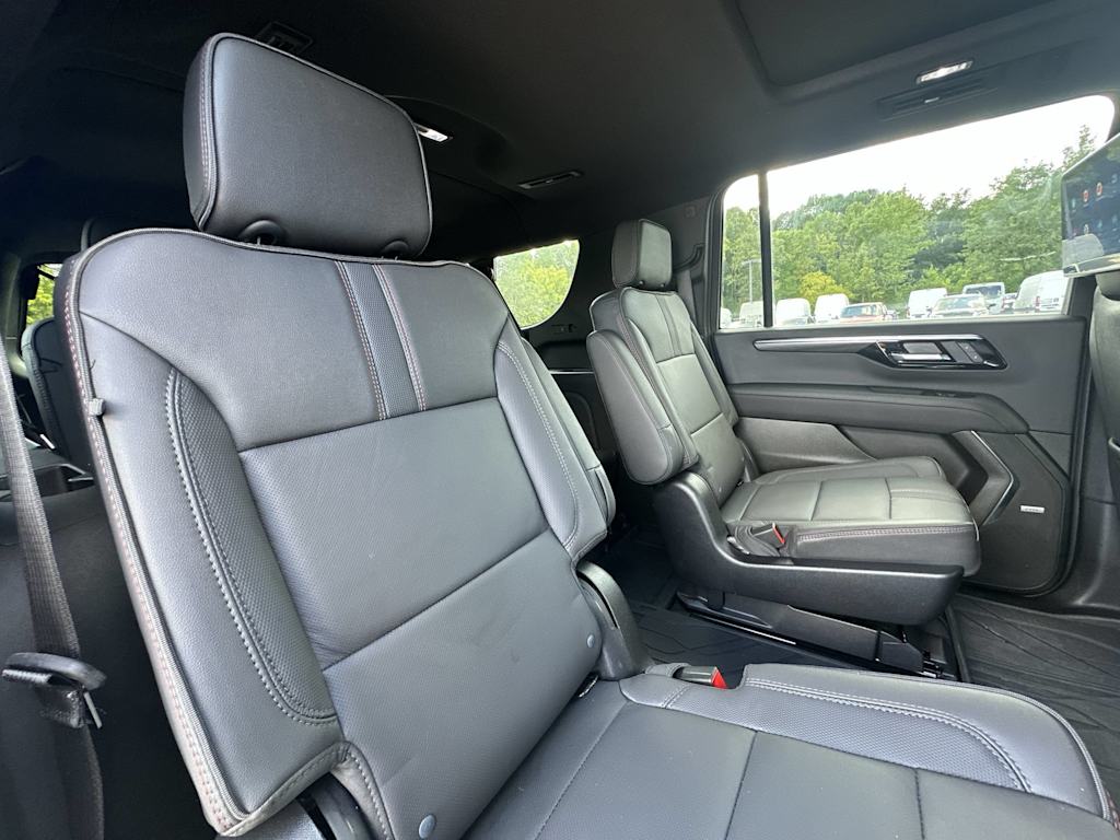 Thumbnail: 2025 Chevrolet Suburban - 12