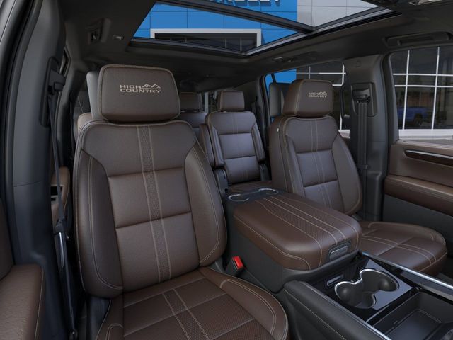 Thumbnail: 2026 Chevrolet Suburban - 6