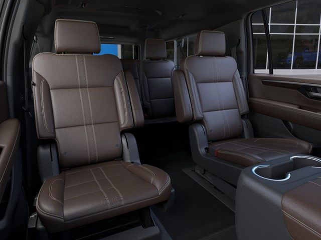 Thumbnail: 2026 Chevrolet Suburban - 8