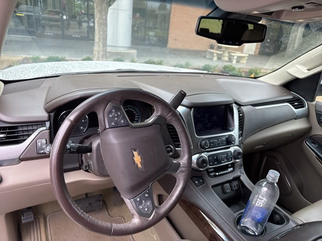 Thumbnail: 2017 Chevrolet Tahoe - 3