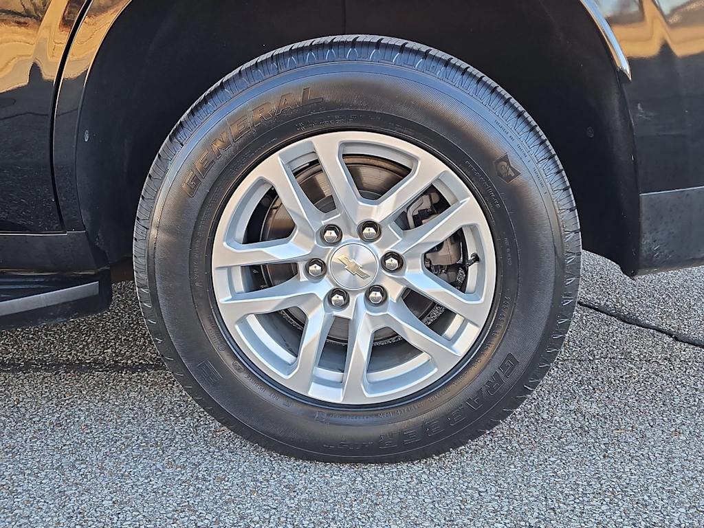 Thumbnail: 2023 Chevrolet Tahoe - 7