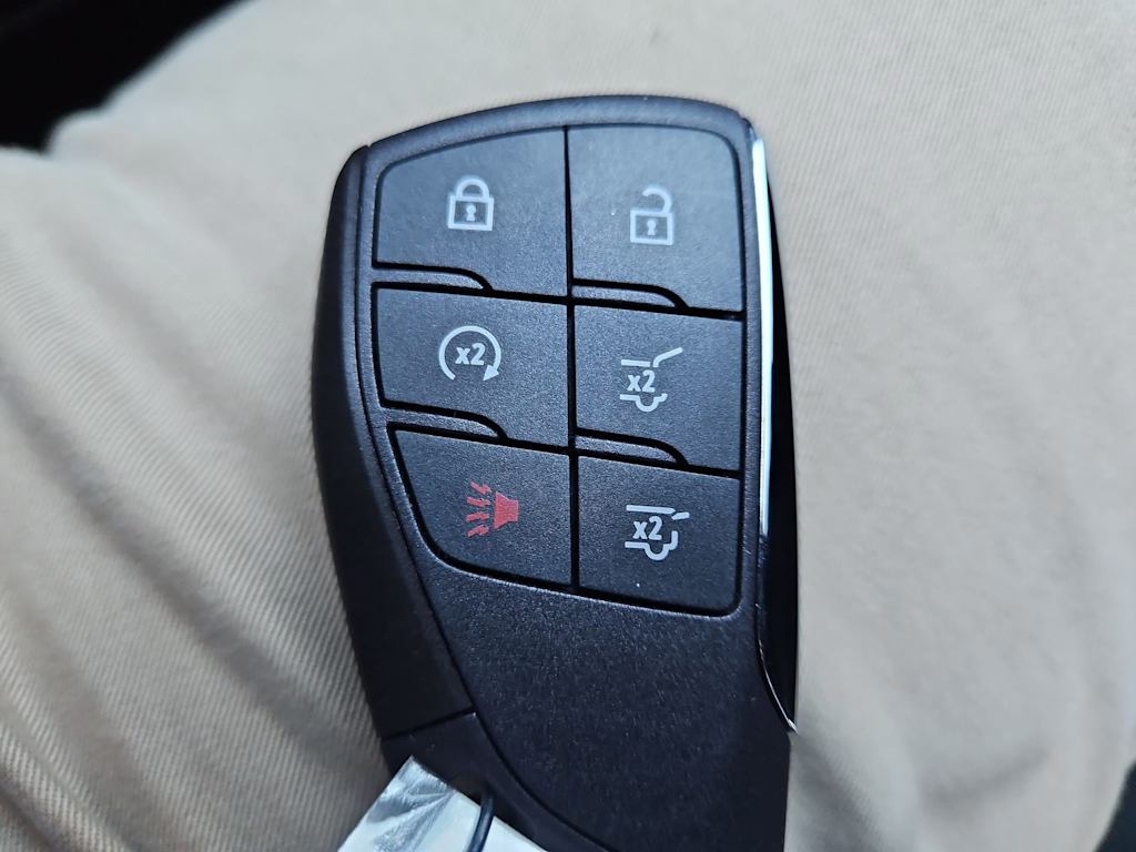 Thumbnail: 2023 Chevrolet Tahoe - 35