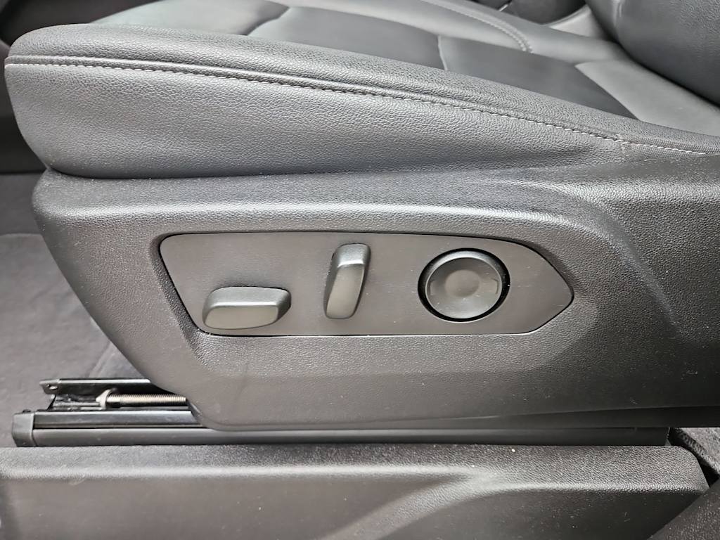 Thumbnail: 2024 Chevrolet Tahoe - 25