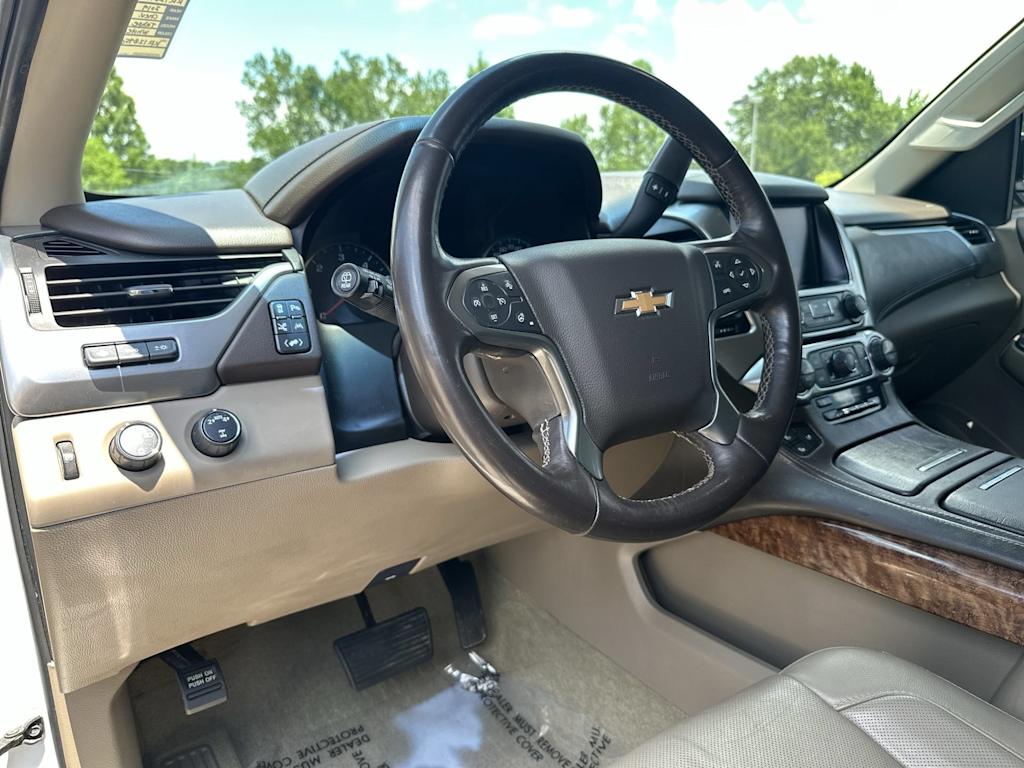 Thumbnail: 2019 Chevrolet Tahoe - 2