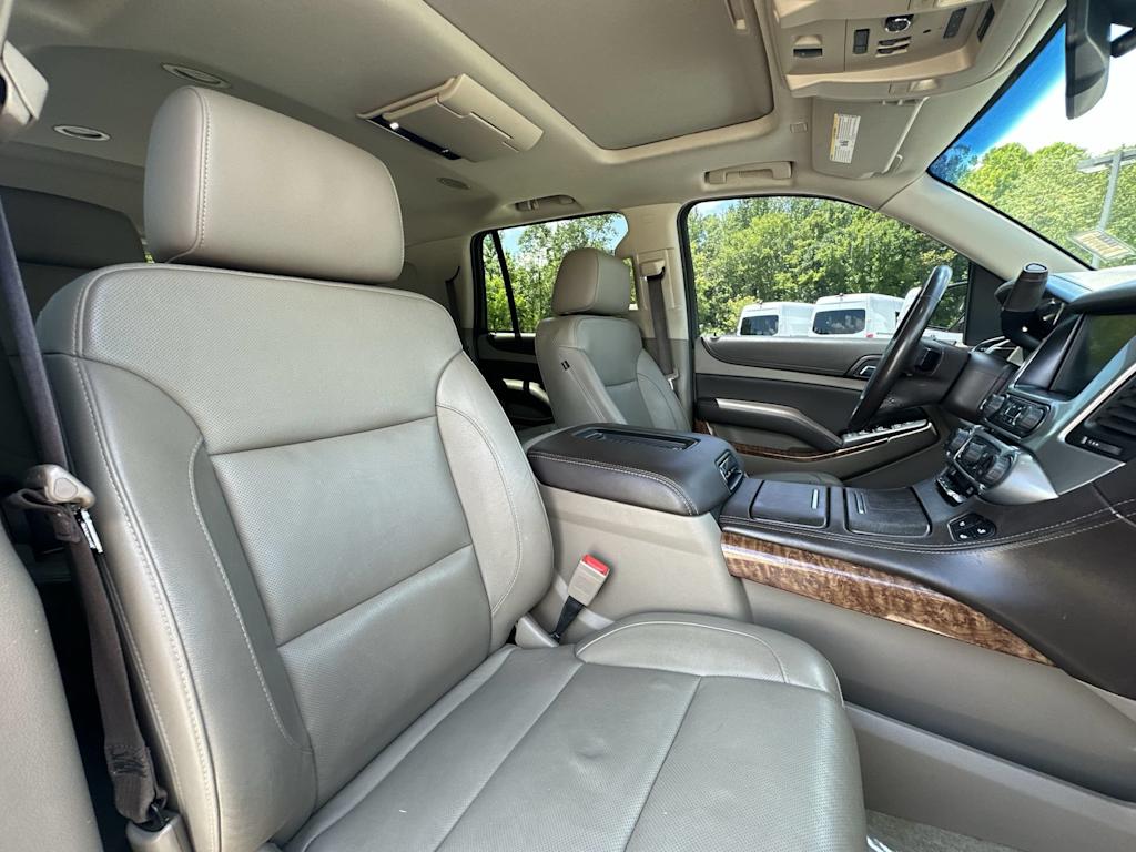 Thumbnail: 2019 Chevrolet Tahoe - 12