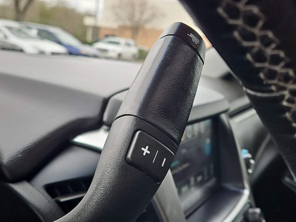 Thumbnail: 2020 Chevrolet Tahoe - 35