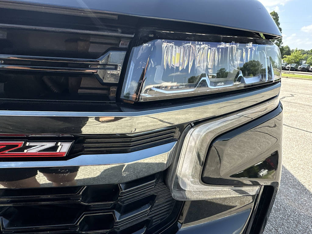 Thumbnail: 2022 Chevrolet Tahoe - 24
