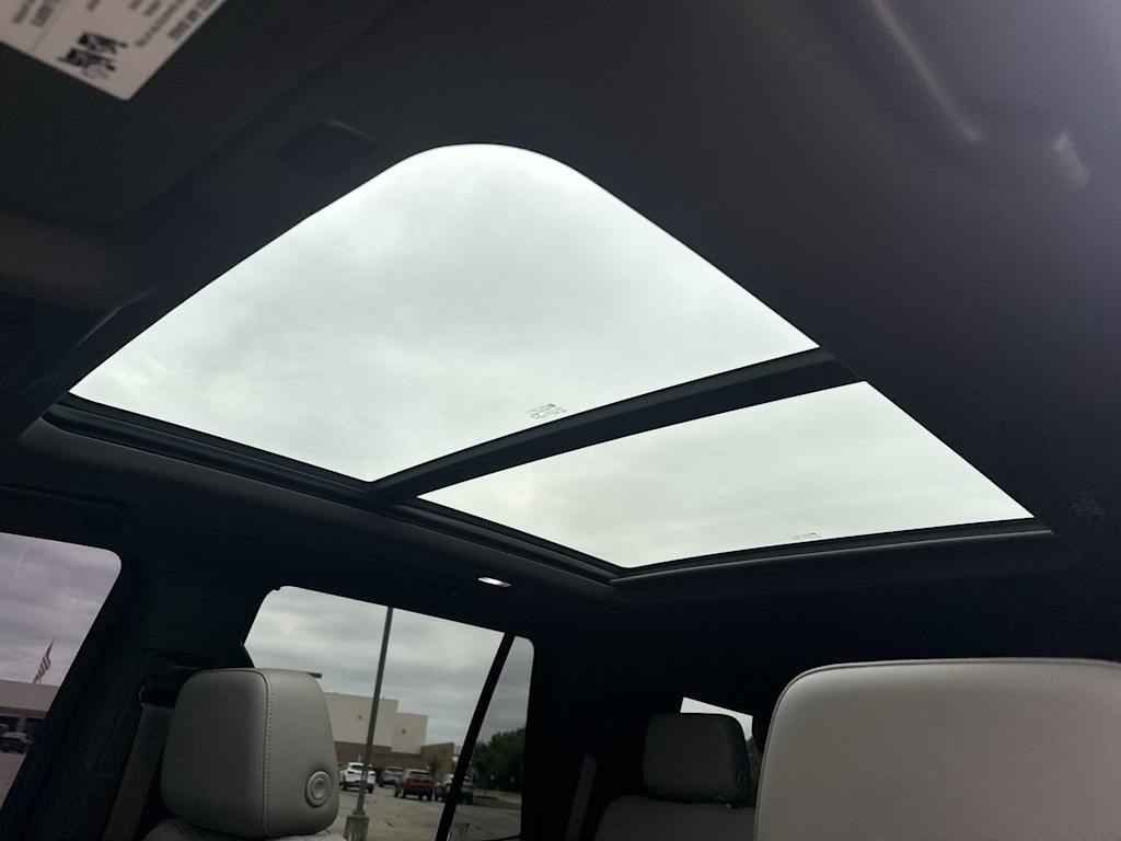 Thumbnail: 2021 Chevrolet Tahoe - 28