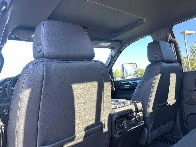 Thumbnail: 2026 GMC Sierra 2500 - 12