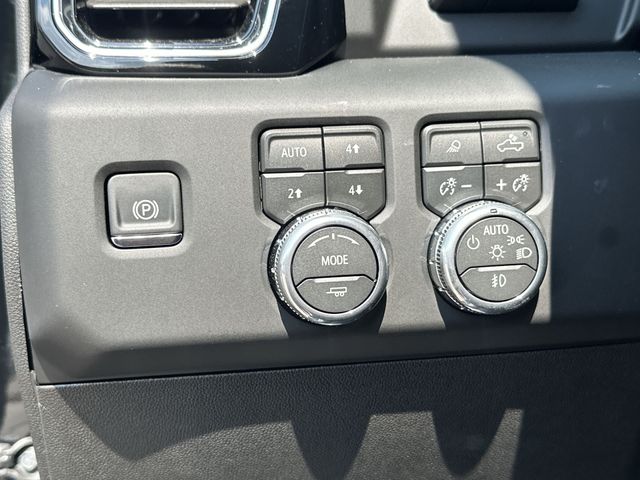 Thumbnail: 2026 GMC Sierra 2500 - 25