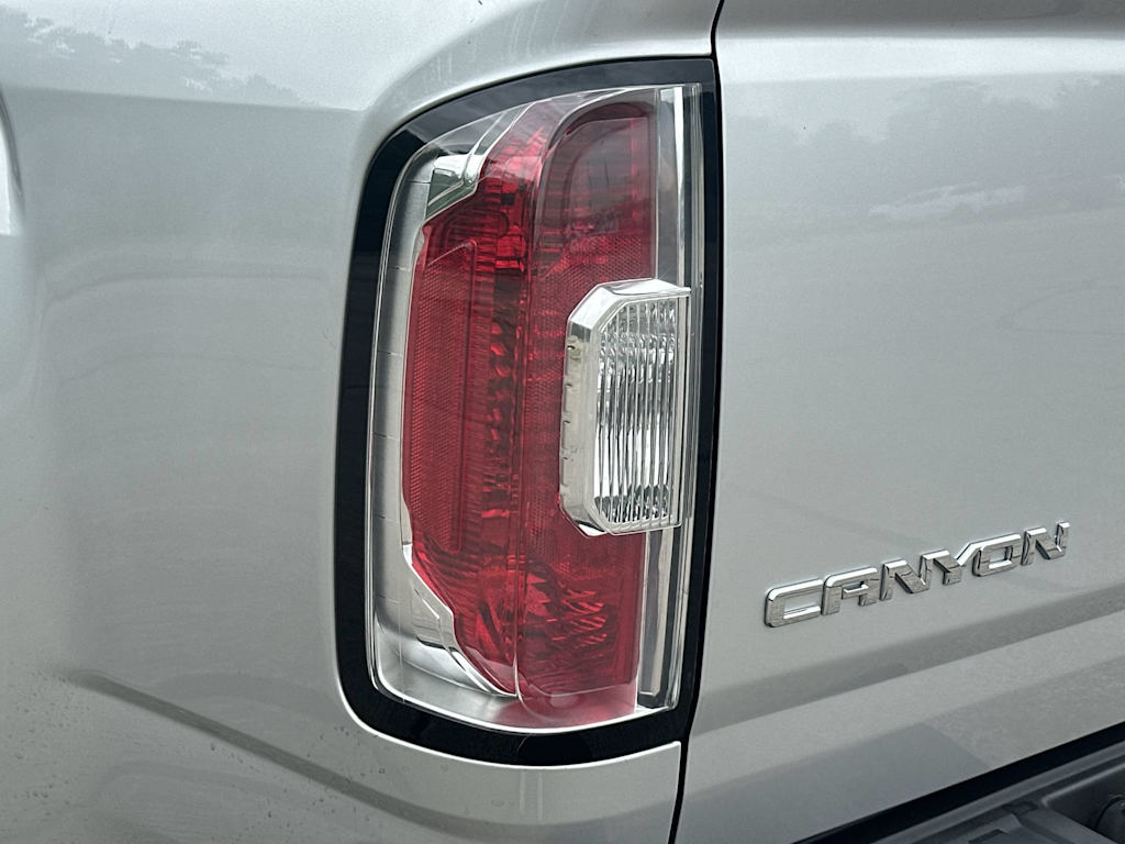 Thumbnail: 2015 GMC Canyon - 40