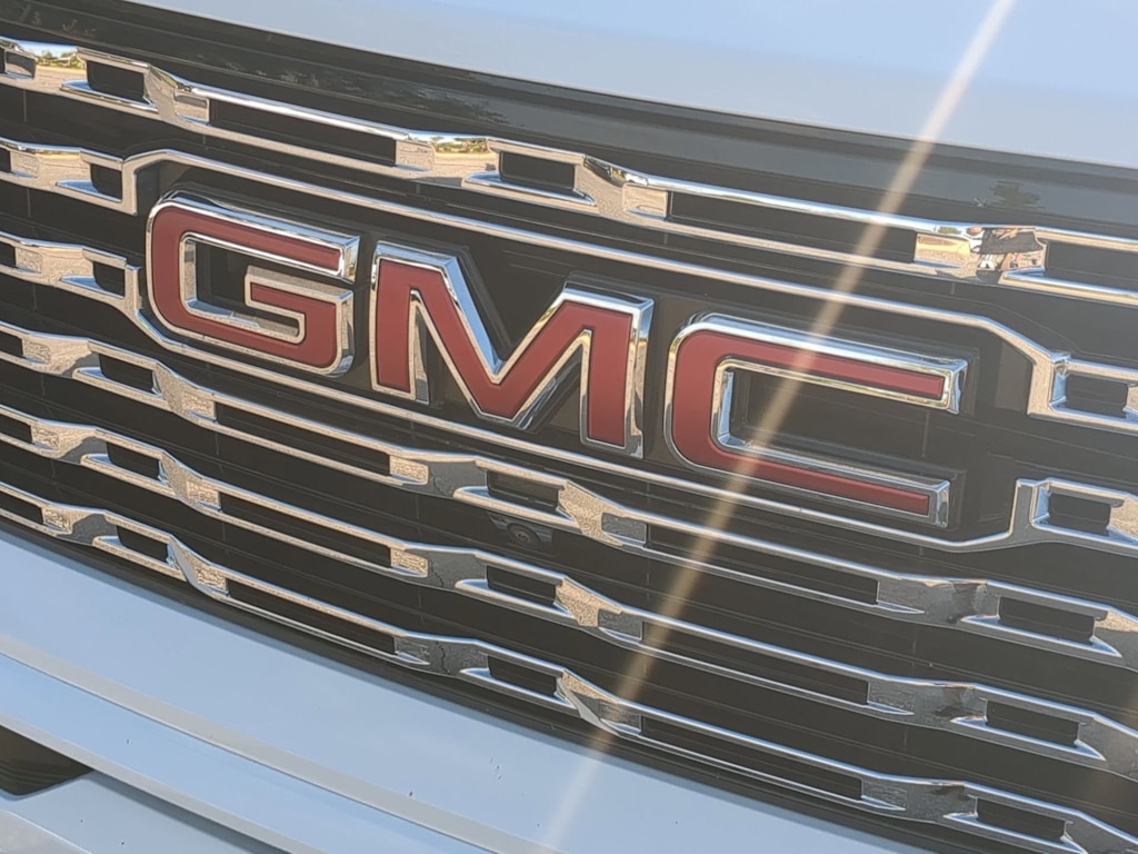 2024 GMC Canyon Denali 7