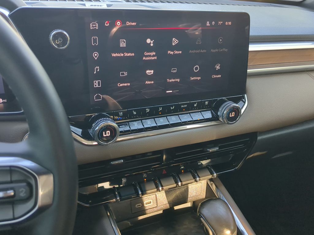 2024 GMC Canyon Denali 14