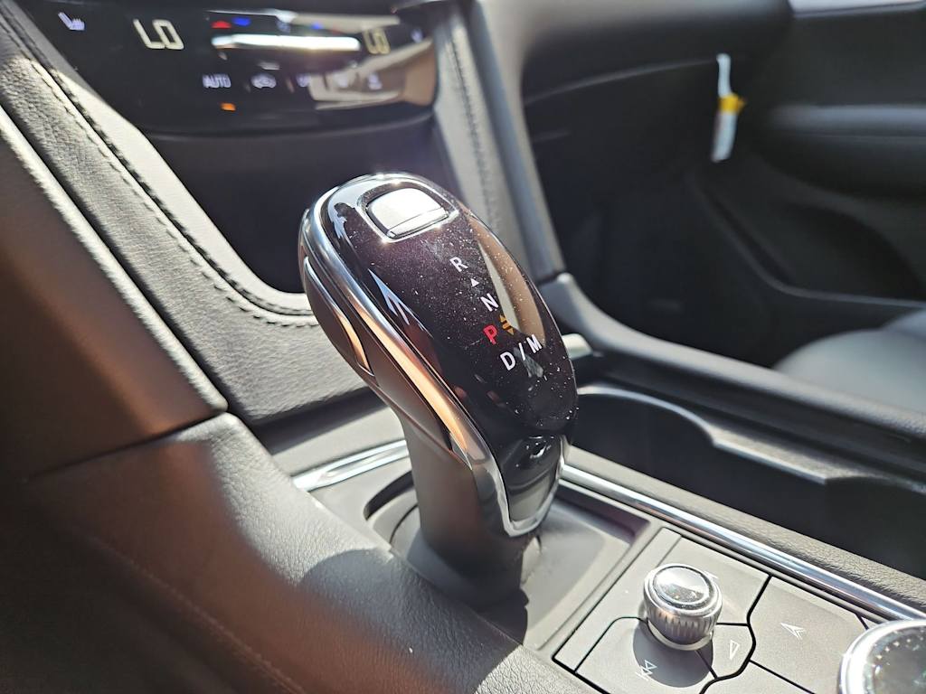 Thumbnail: 2024 Cadillac XT5 - 36