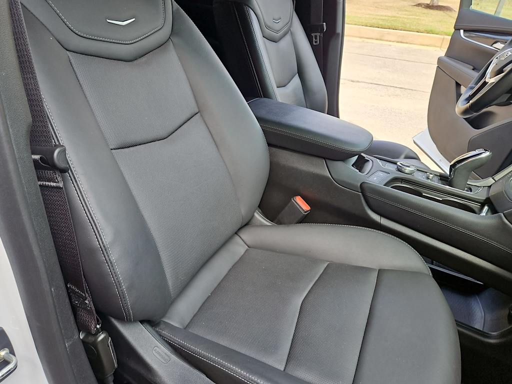 Thumbnail: 2024 Cadillac XT5 - 12