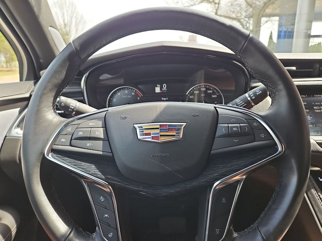 Thumbnail: 2024 Cadillac XT5 - 14