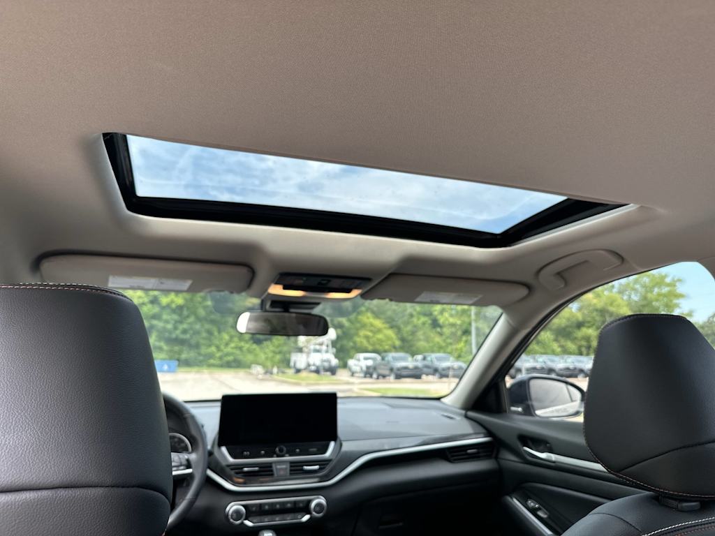 Thumbnail: 2024 Nissan Altima - 29
