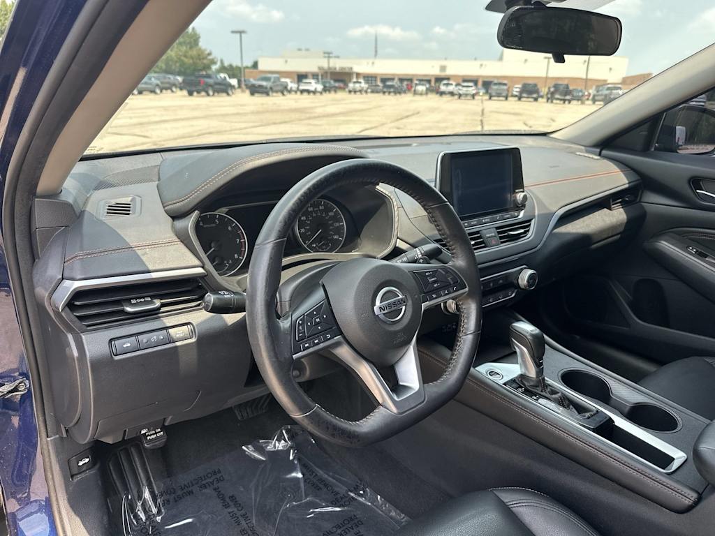 Thumbnail: 2022 Nissan Altima - 2