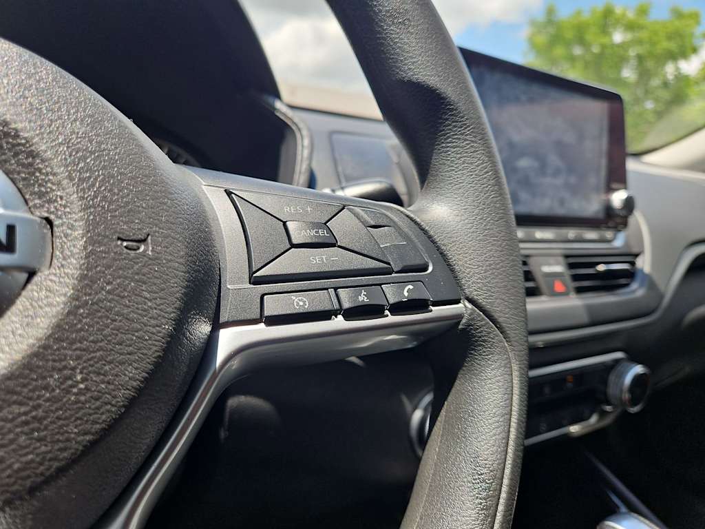Thumbnail: 2021 Nissan Altima - 30