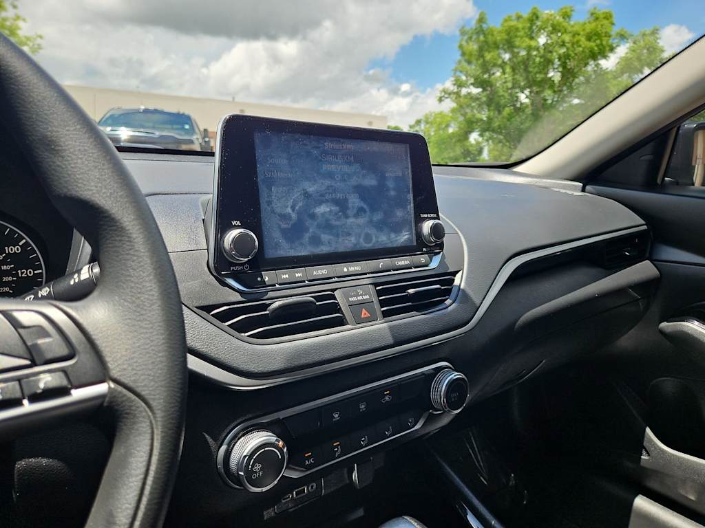 Thumbnail: 2021 Nissan Altima - 13