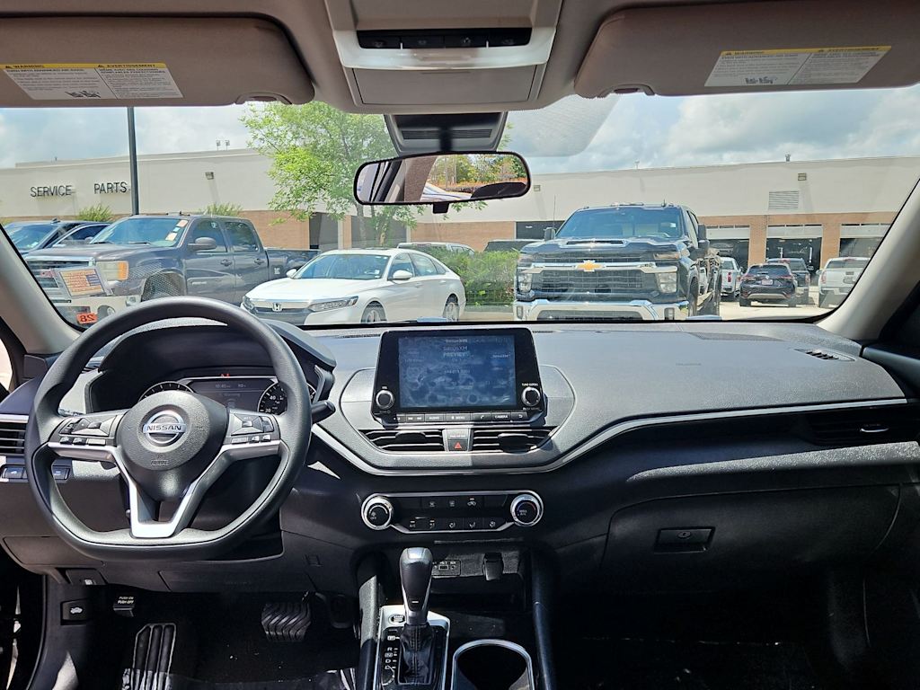 Thumbnail: 2021 Nissan Altima - 8