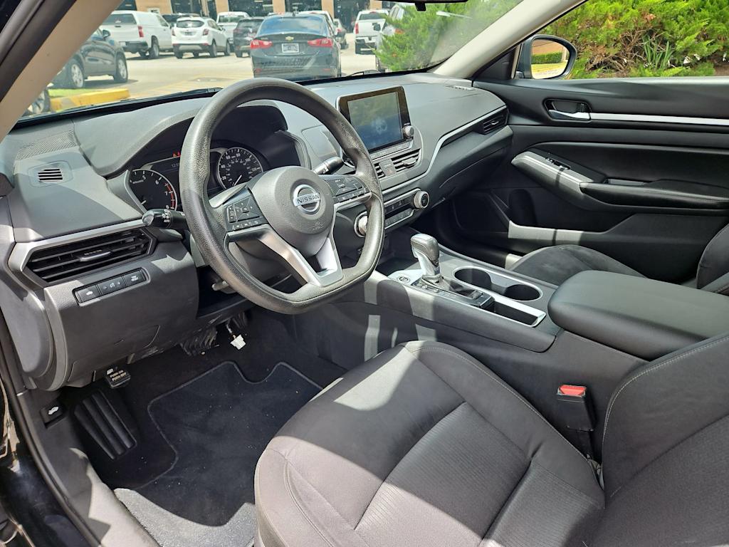 Thumbnail: 2022 Nissan Altima - 2