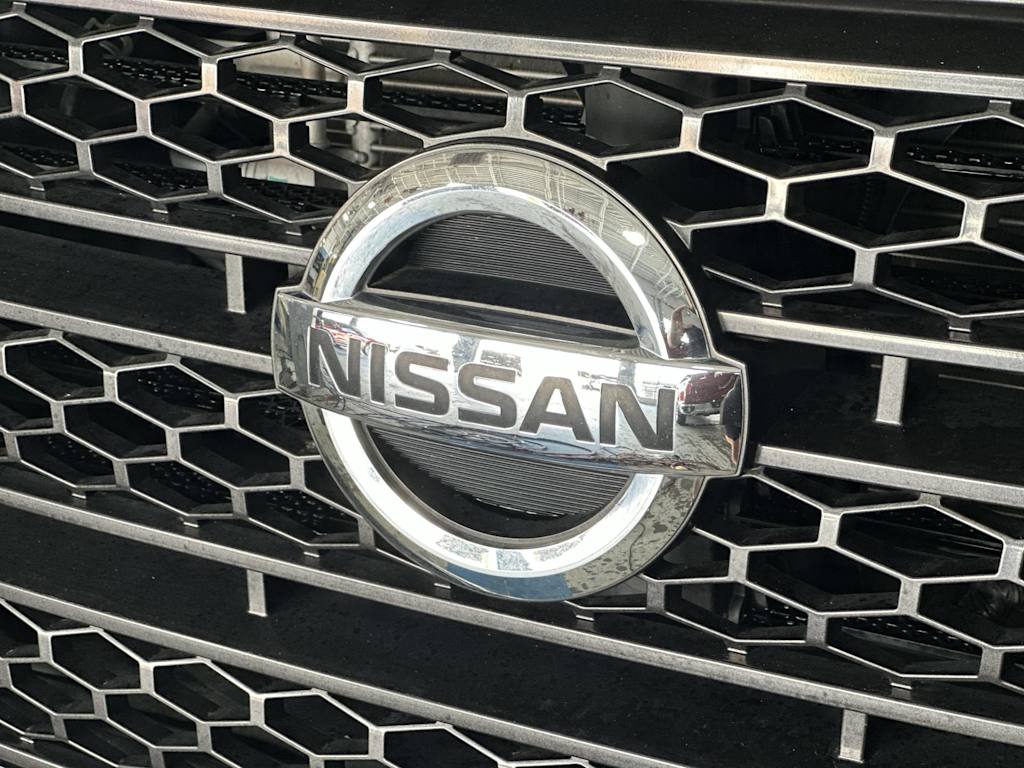 Thumbnail: 2021 Nissan Titan - 7