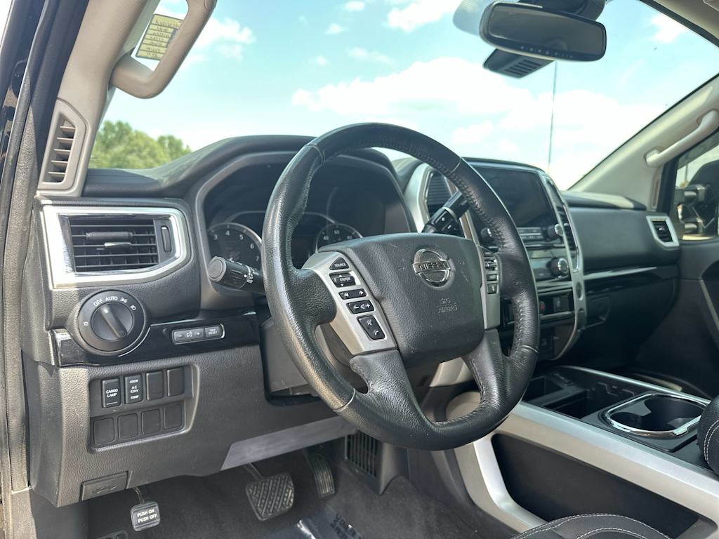 Thumbnail: 2021 Nissan Titan - 2