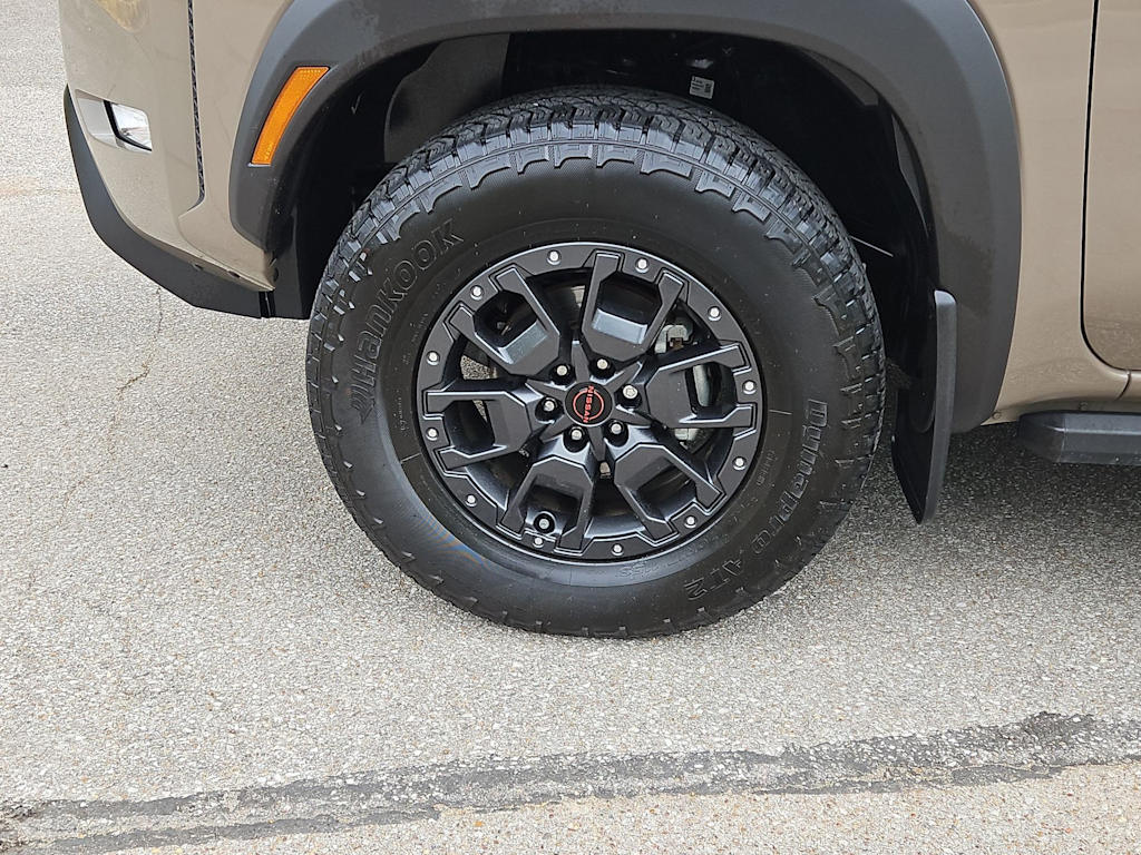 Thumbnail: 2023 Nissan Frontier - 8