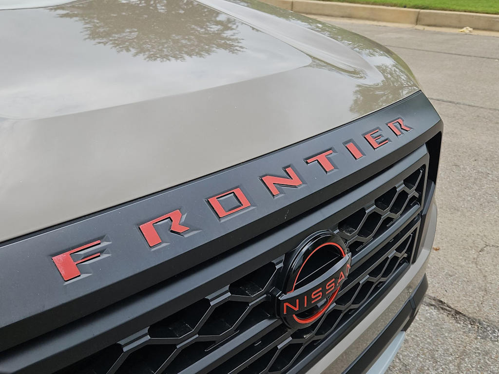 Thumbnail: 2023 Nissan Frontier - 25