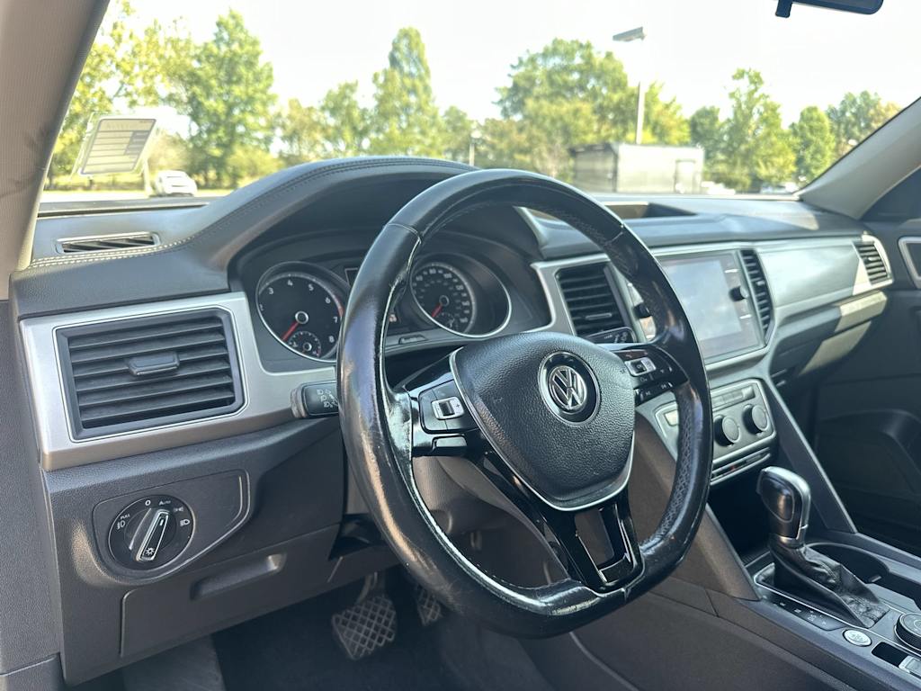 Thumbnail: 2018 Volkswagen Atlas - 2